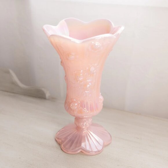 Vintage Fenton Pink Iridescent Glass Rose Floral Footed Vase - Picture 1 of 9